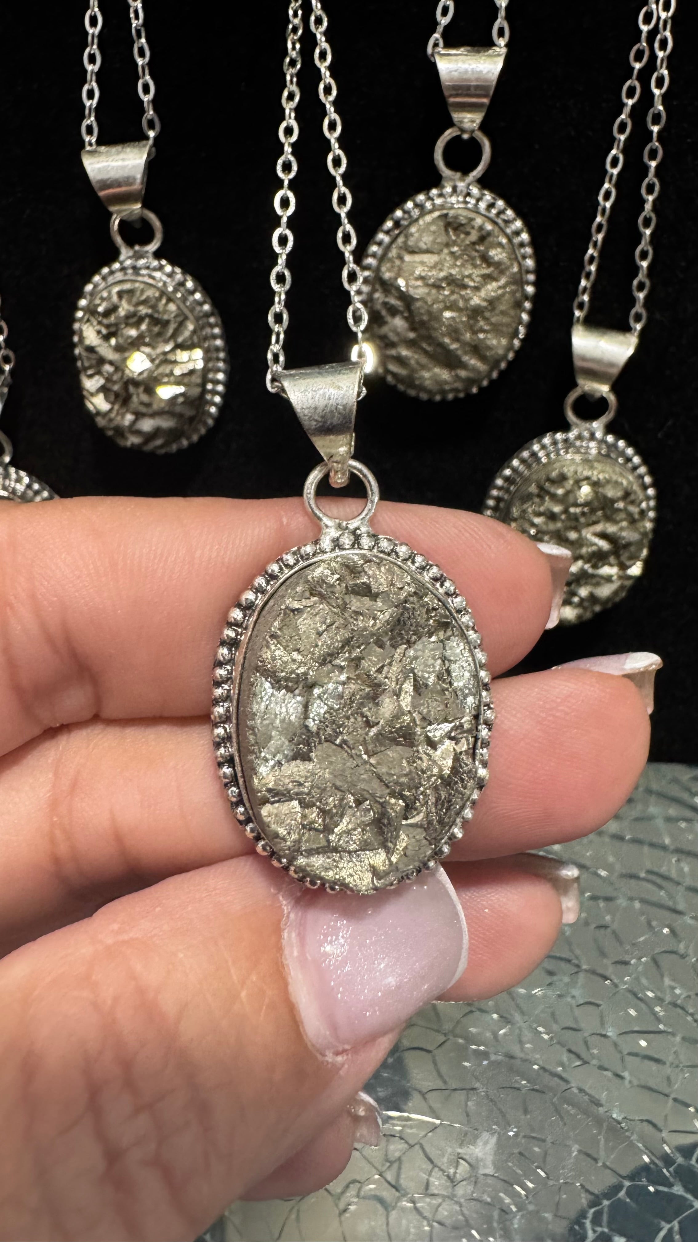 Pirita Pendant