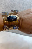 Cuff dorado con Agatha’s