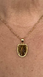 OJO DE TIGRE PENDANT DORADO