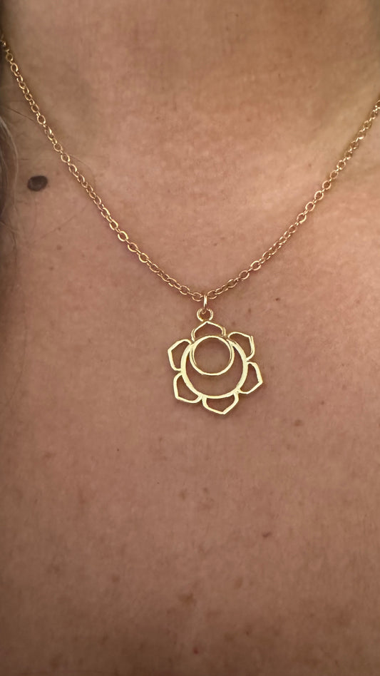 FLOR LOTUS DORADO