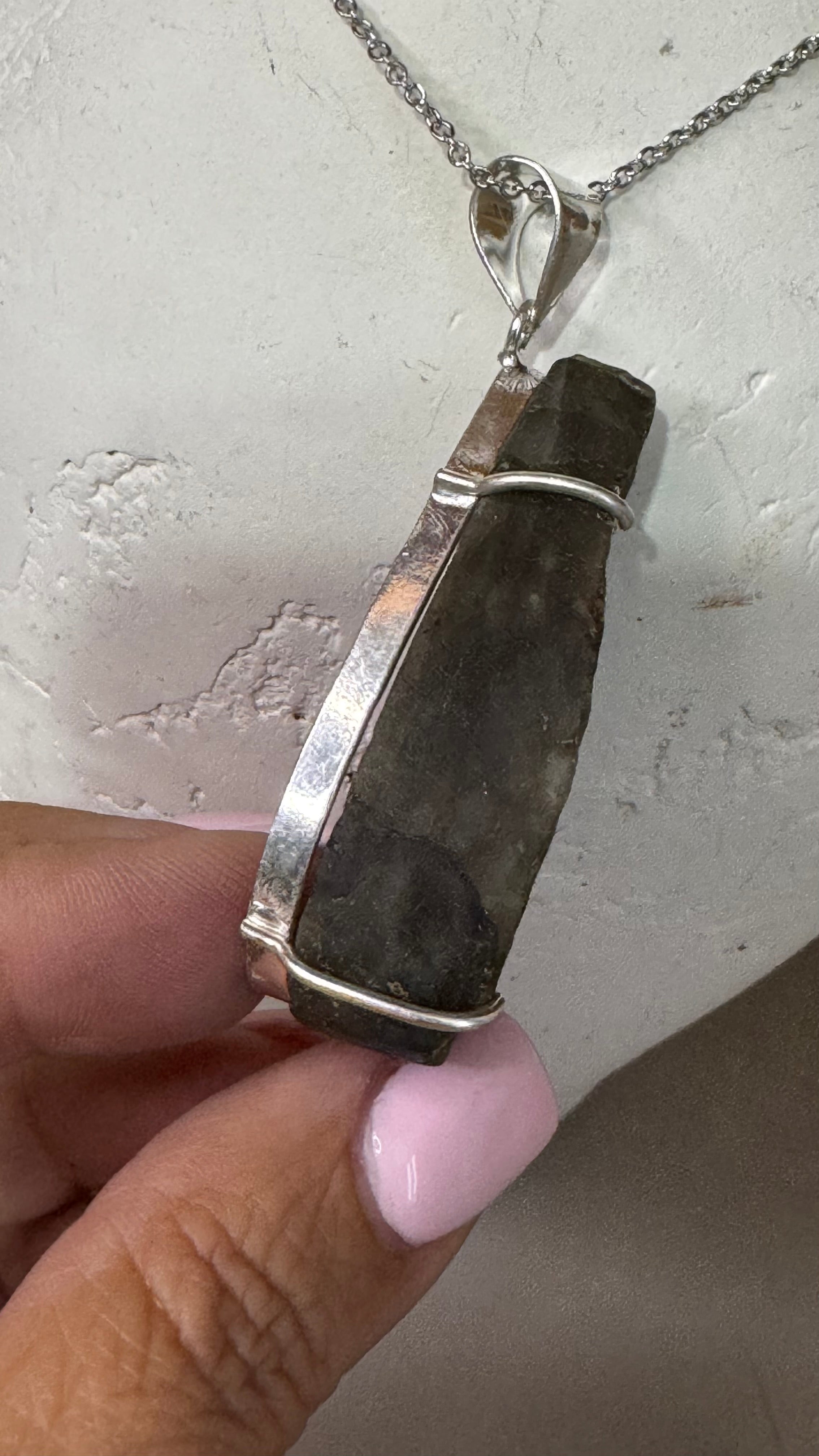 LABRADORITA PENDANT RAW