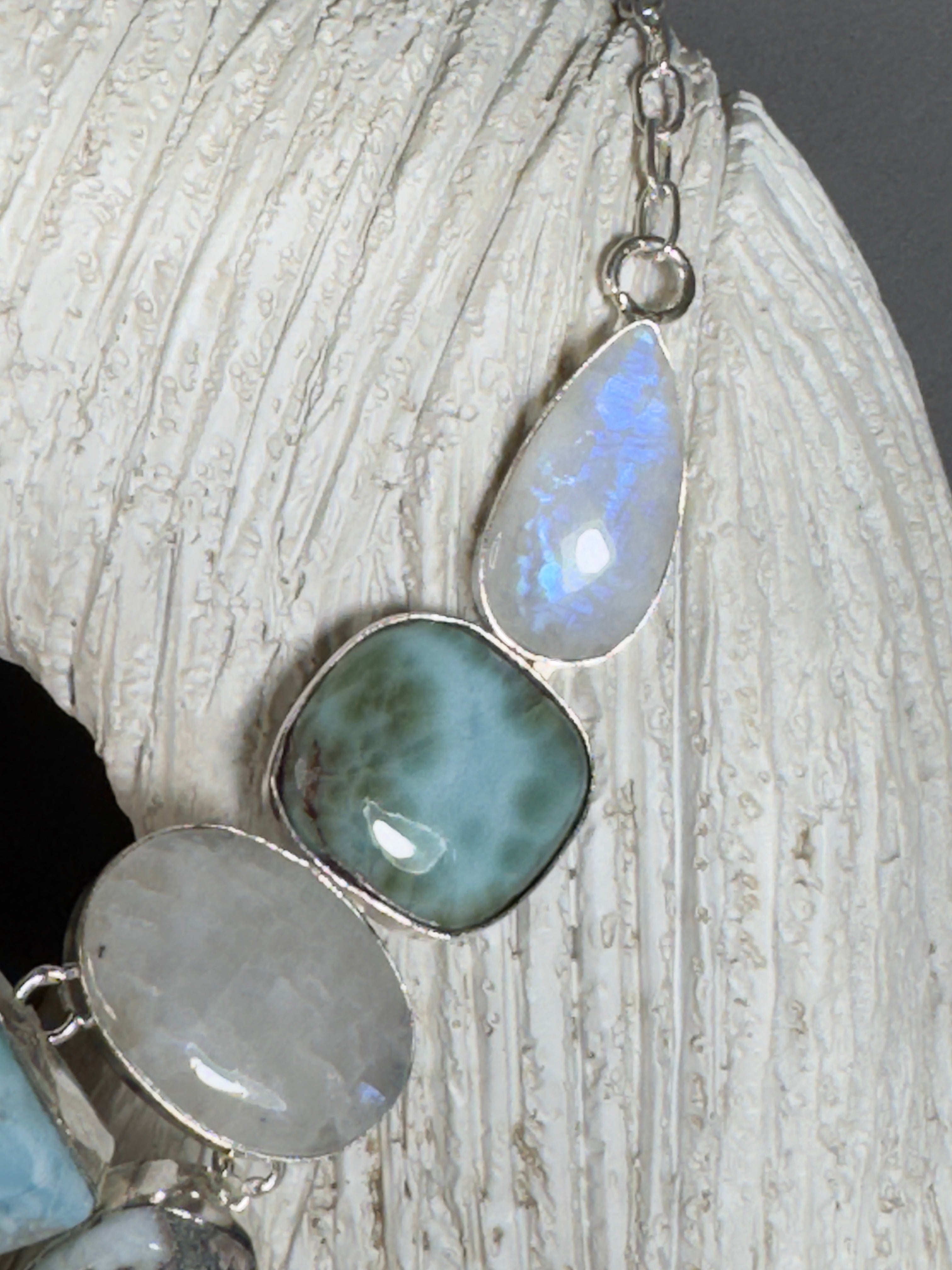LARIMAR Y RAIMBOW MOONSTONE